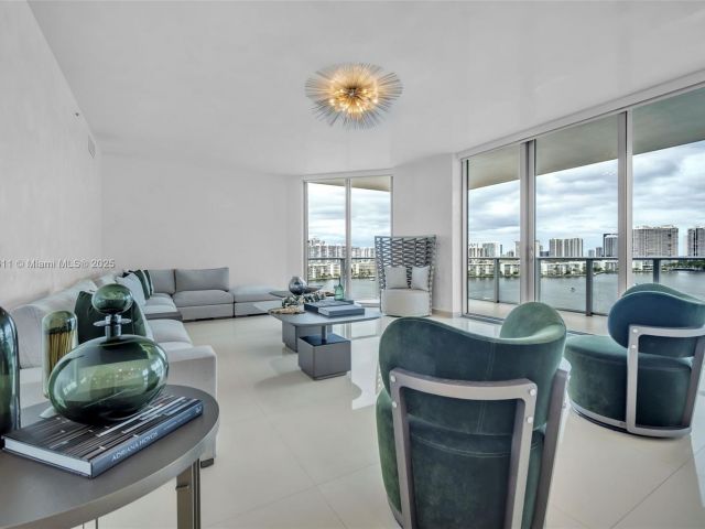 Продажа квартиры #910 - фото 6773280