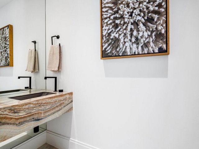 Дом в аренду по адресу 514 NE 7th Avenue - фото 6770679