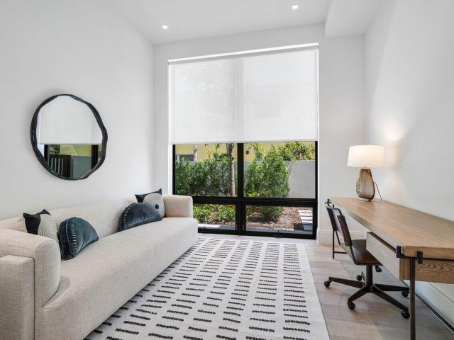 Дом в аренду по адресу 514 NE 7th Avenue - фото 6770680