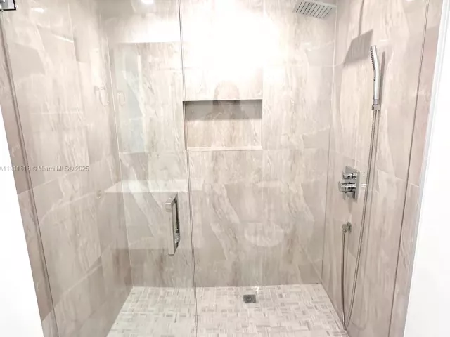 Квартира в аренду номер704 - фото 6780771