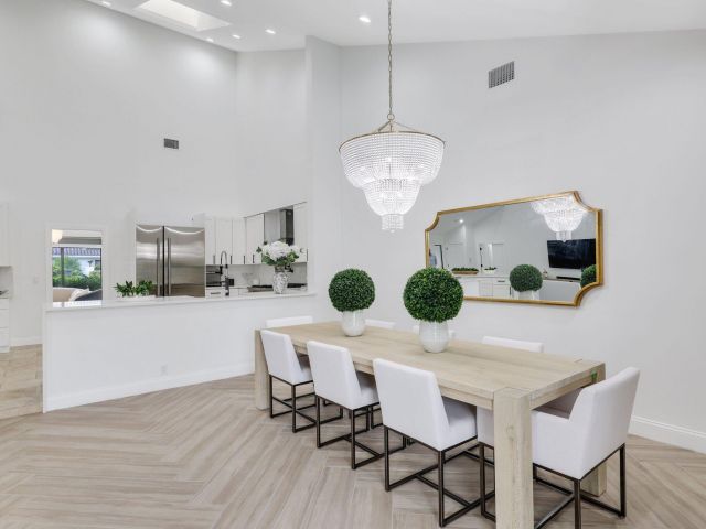 Продажа дома по адресу 7811 Mandarin Drive - фото 6775491