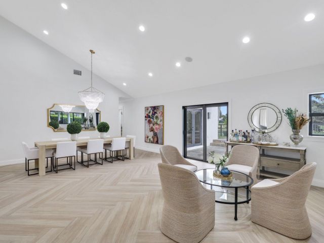 Продажа дома по адресу 7811 Mandarin Drive - фото 6775492