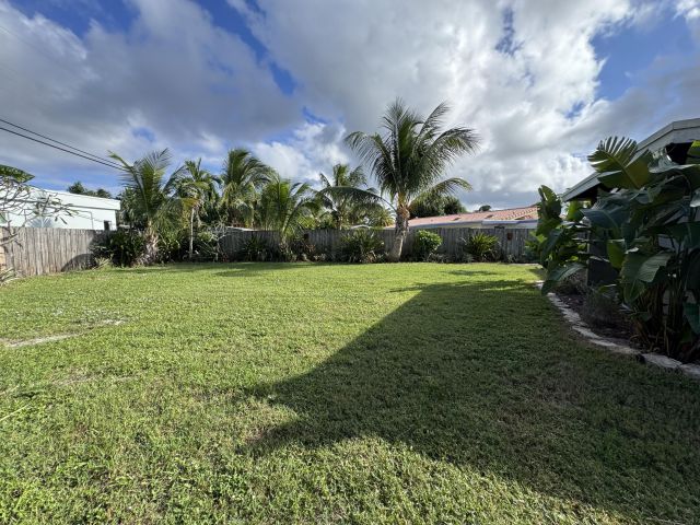 Дом в аренду по адресу 678 NW 12th Terrace - фото 6783841