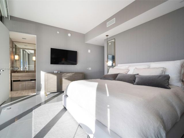 Продажа квартиры #1705 - фото 6789373