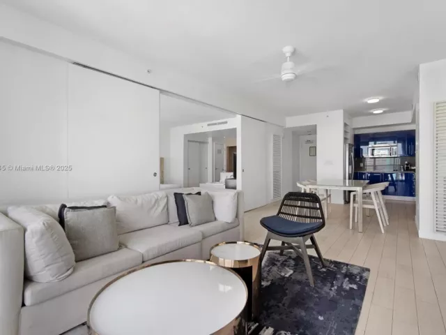 Продажа квартиры #1102 - фото 6772522