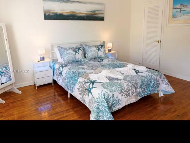 Дом в аренду по адресу 1949 NE 123rd St 0 - фото 6772354