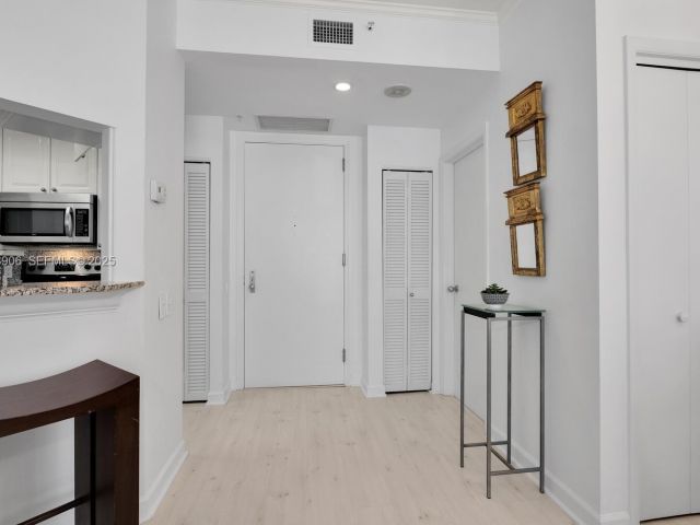 Квартира в аренду номер1001 - фото 7498619