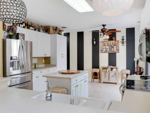 Дом в аренду по адресу 2070 Chagall Circle - фото 6775066