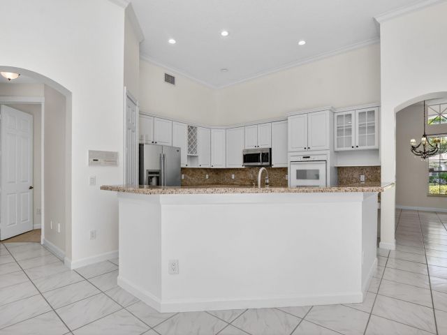 Продажа дома по адресу 21719 Marigot Drive - фото 6848520