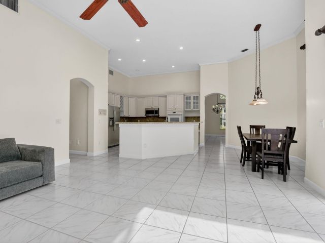 Продажа дома по адресу 21719 Marigot Drive - фото 6848522