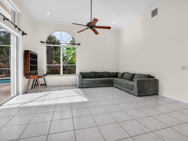 Продажа дома по адресу 21719 Marigot Drive - фото 6848523