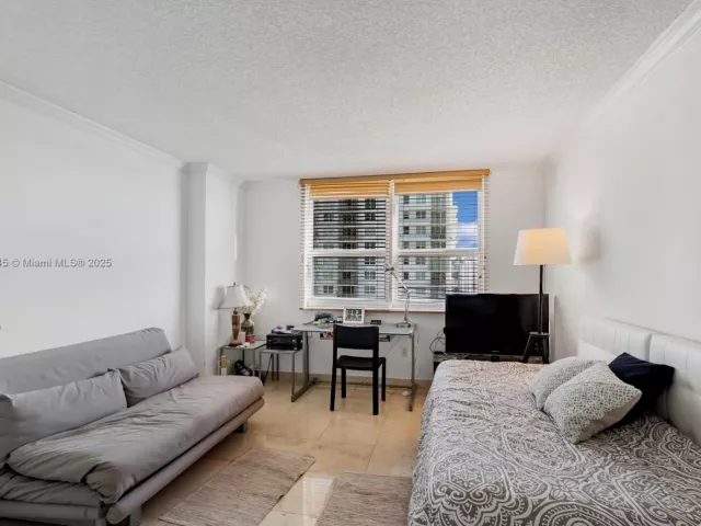 Продажа квартиры #2708 - фото 6774353