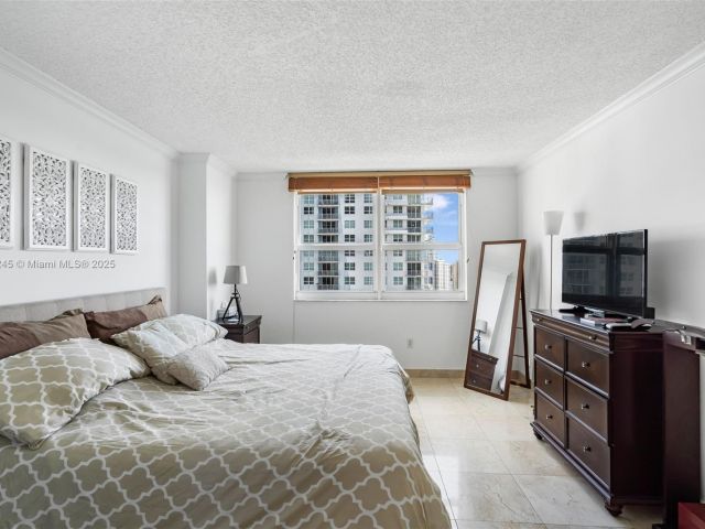 Продажа квартиры #2708 - фото 6774351