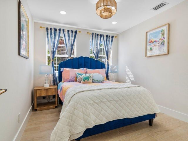 Дом в аренду по адресу 1920 Spanish Trail - фото 6773346