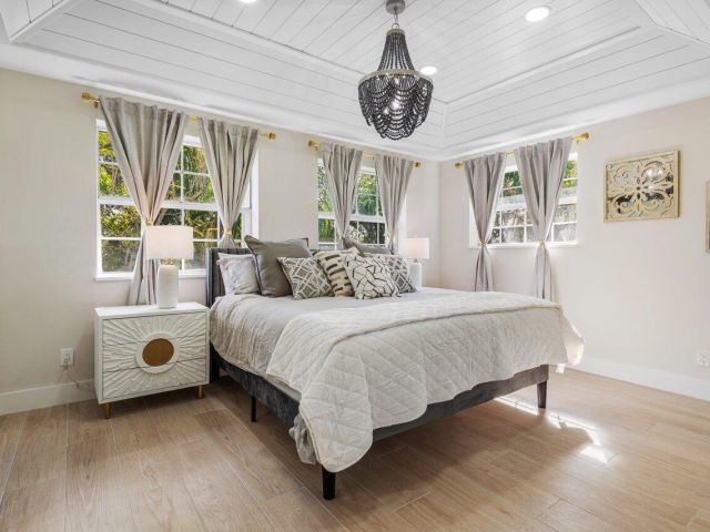 Дом в аренду по адресу 1920 Spanish Trail - фото 6773351