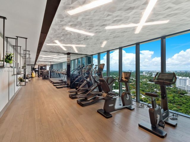 Продажа квартиры #2405 - фото 6774121