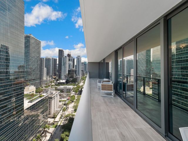 Продажа квартиры #2405 - фото 6774122