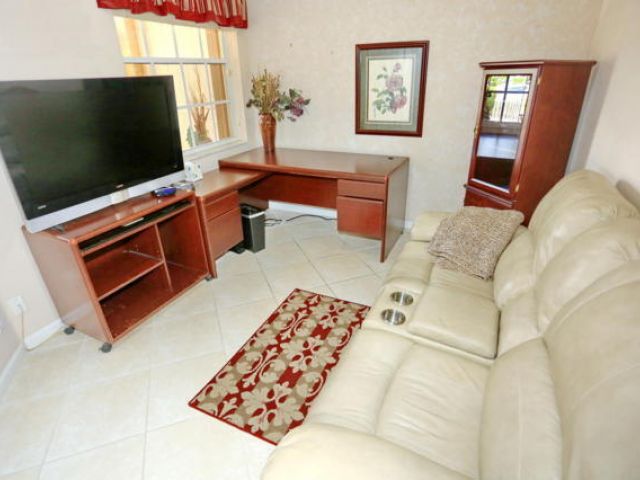 Дом в аренду по адресу 7240 Cataluna Circle - фото 6798542