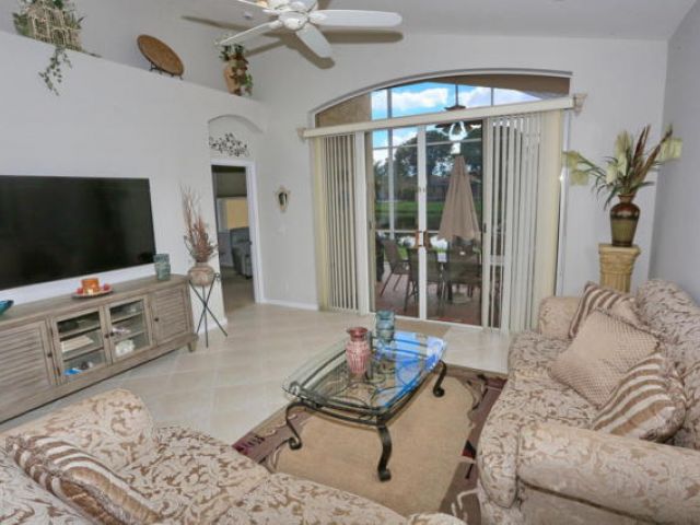 Дом в аренду по адресу 7240 Cataluna Circle - фото 6798547