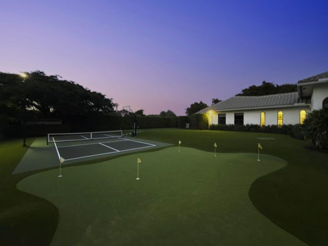 Продажа дома по адресу 15271 Tall Oak Avenue - фото 6774807