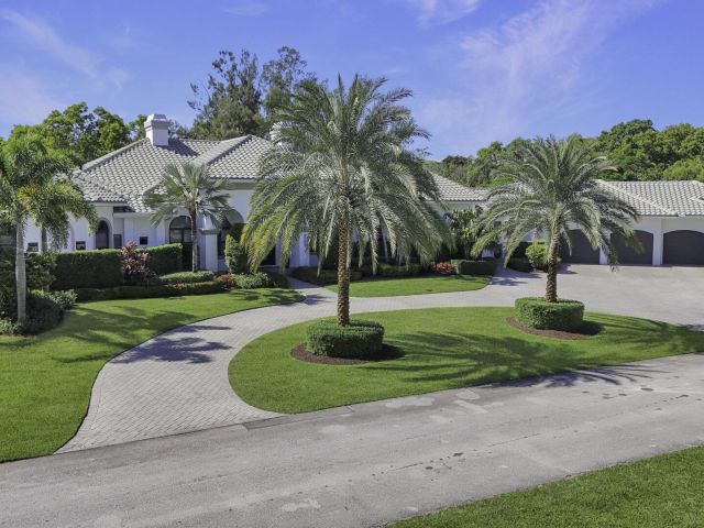 Продажа дома по адресу 15271 Tall Oak Avenue - фото 6774813