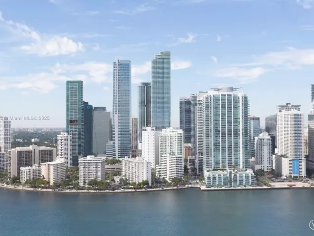 Продажа квартиры #6601 - фото 6774607