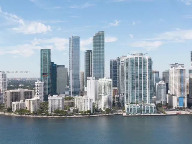 Продажа квартиры #6601 - фото 6774608