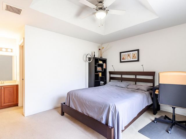 Дом в аренду по адресу 3381 Commodore Court - фото 6775052