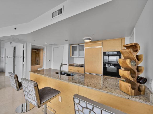 Продажа квартиры #4807 - фото 6780003