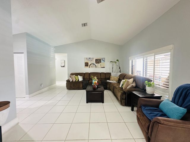 Продажа дома по адресу 21023 Rustlewood Avenue - фото 6782960