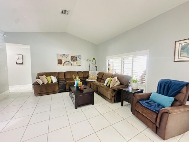 Продажа дома по адресу 21023 Rustlewood Avenue - фото 6782961