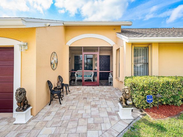 Продажа дома по адресу 9767 Richmond Circle - фото 6779866