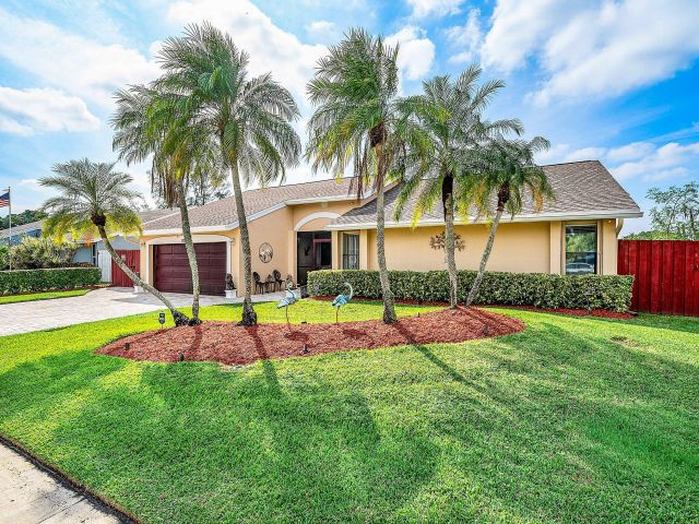 Продажа дома по адресу 9767 Richmond Circle - фото 6779870