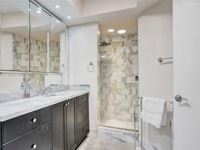 Продажа квартиры #511 - фото 6776418