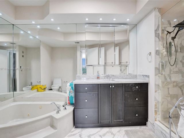 Продажа квартиры #511 - фото 6776419