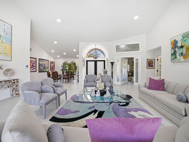 Продажа дома по адресу 11374 Boca Woods Lane - фото 6782972