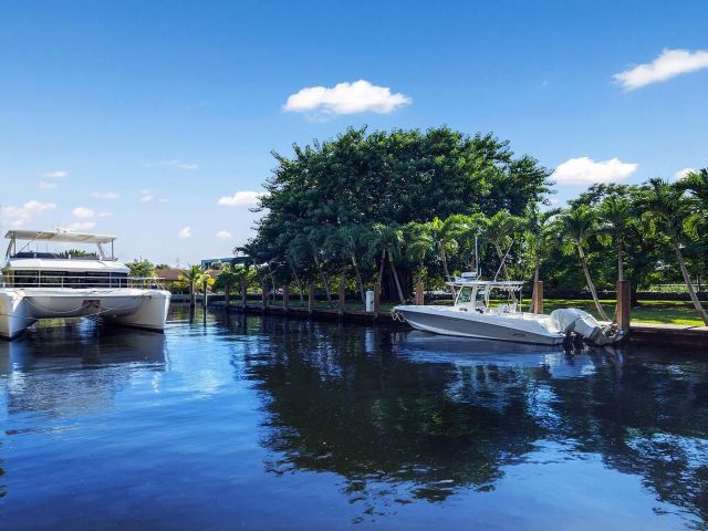 Продажа дома по адресу 1600 SW 15th Avenue - фото 6778485