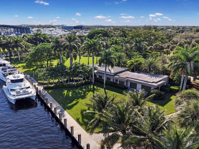 Продажа дома по адресу 1600 SW 15th Avenue - фото 6778491