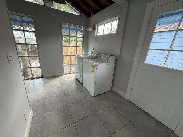 Дом в аренду по адресу 714 W Lakewood Road A - фото 6791726