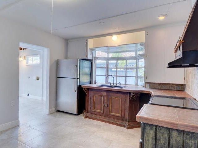 Дом в аренду по адресу 714 W Lakewood Road A - фото 6791735