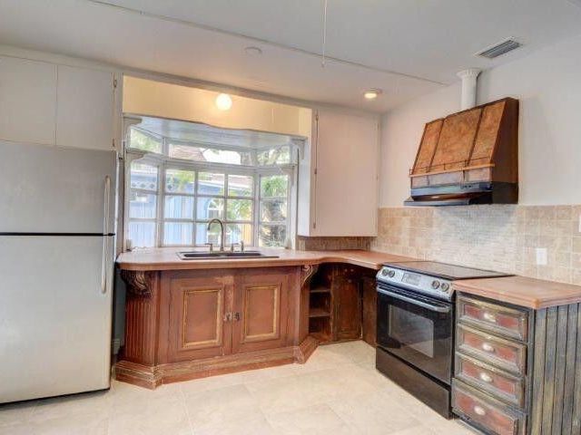 Дом в аренду по адресу 714 W Lakewood Road A - фото 6791736