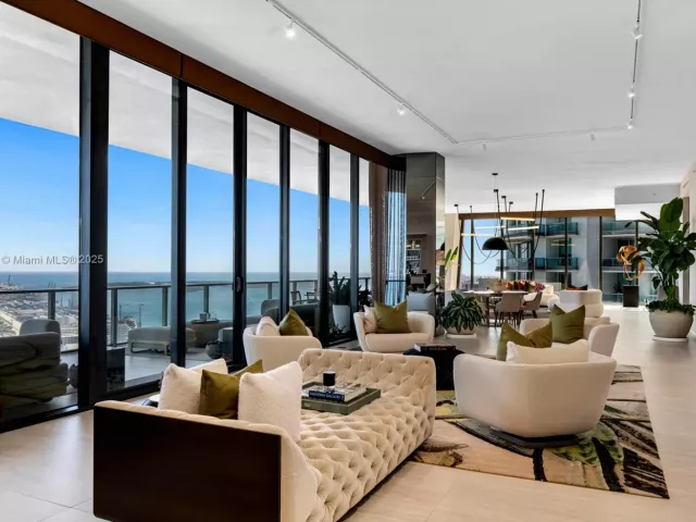 Продажа квартиры #5101 - фото 6784609