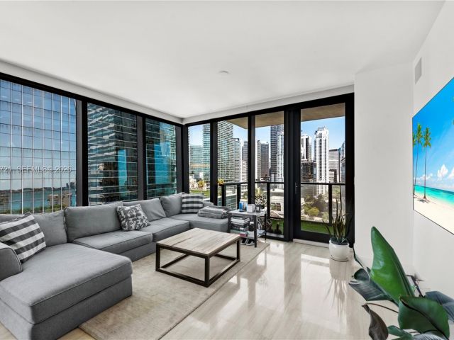 Продажа квартиры #1706 - фото 6780812