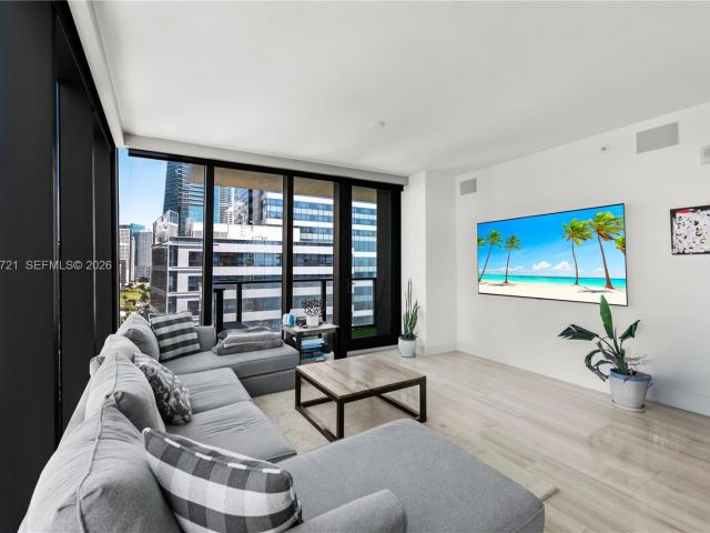 Продажа квартиры #1706 - фото 6780813