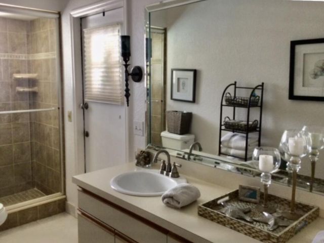 Дом в аренду по адресу 10758 Cypress Bend Drive - фото 6808780