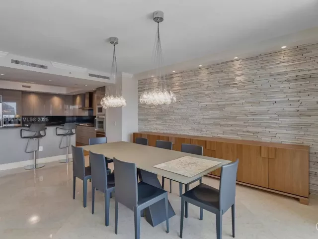 Продажа квартиры #1007 - фото 6821754