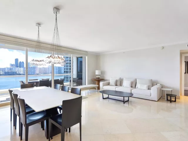 Продажа квартиры #1007 - фото 6821755