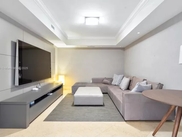 Продажа квартиры #1007 - фото 6821757