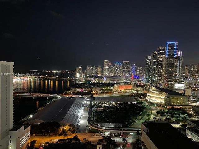 Квартира в аренду номерA-2553 - фото 7442378