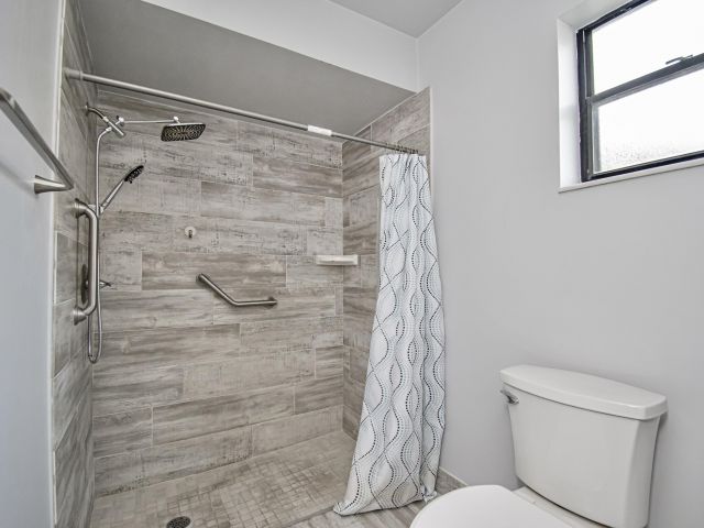 Продажа дома по адресу 7706 Solimar Circle - фото 6780386